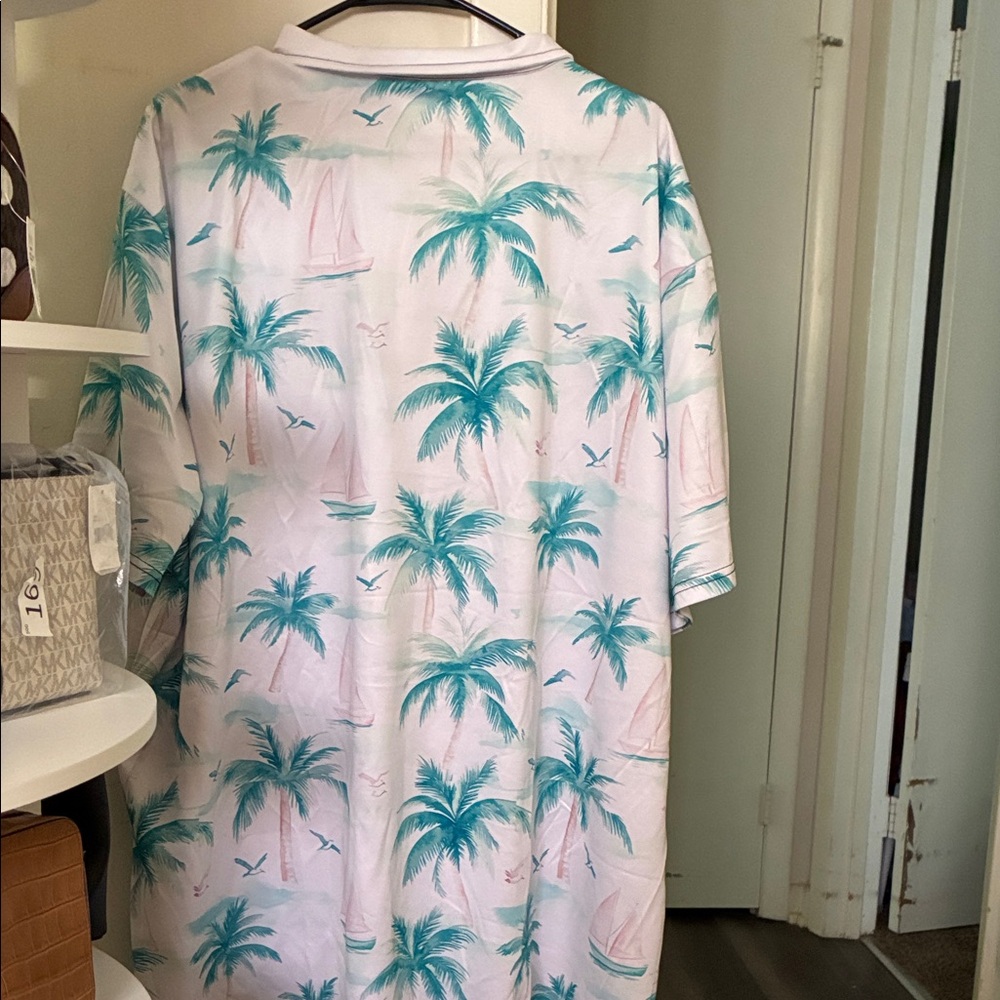 Tropical Palm Print Casual Button Down Shirt - Picture 3 of 4